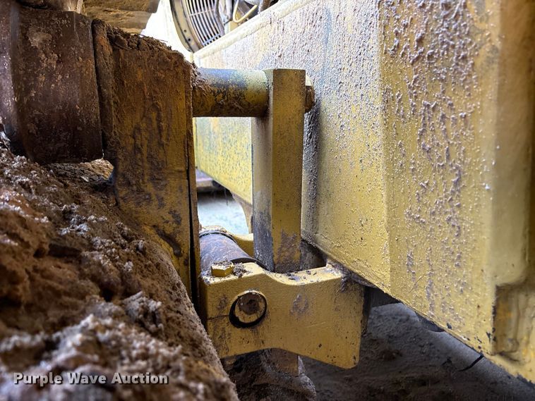 image for item EU7098 1979 International TD25E dozer