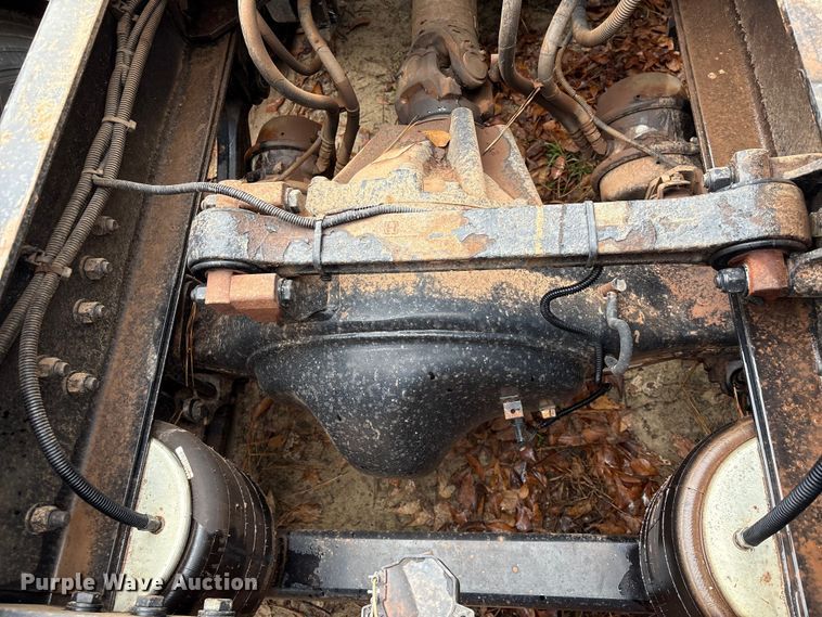 image for item EU7099 2014 Kenworth W900 semi truck