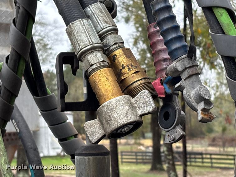 image for item EU7099 2014 Kenworth W900 semi truck