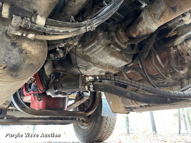 image for item EU7099 2014 Kenworth W900 semi truck