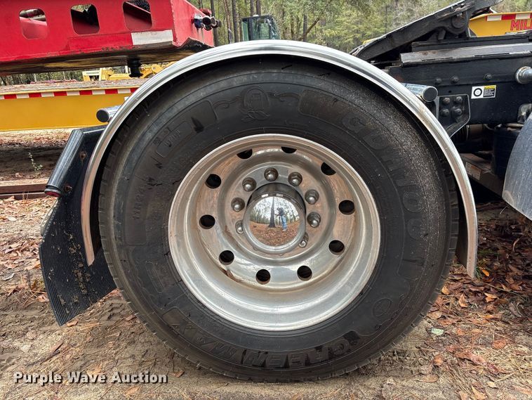 image for item EU7099 2014 Kenworth W900 semi truck