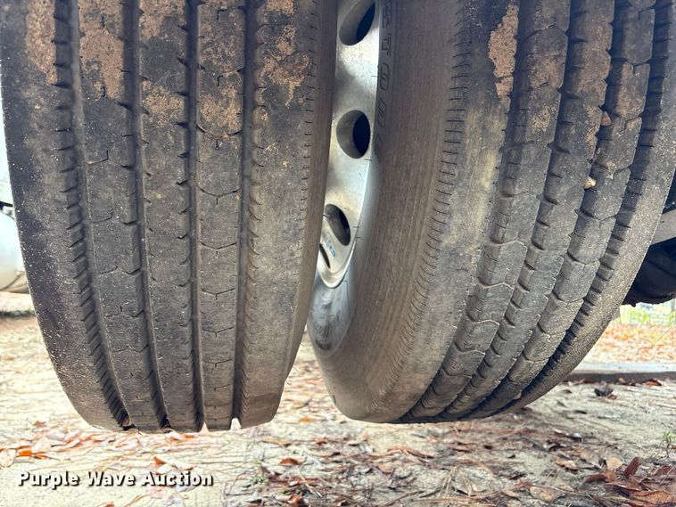 image for item EU7099 2014 Kenworth W900 semi truck