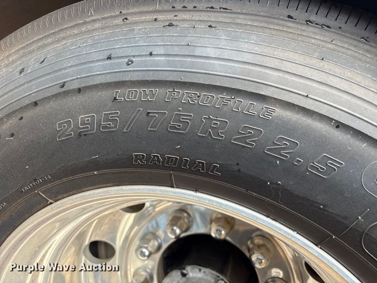 image for item EU7099 2014 Kenworth W900 semi truck