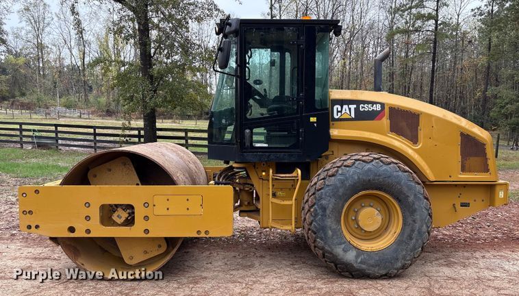 image for item EU7101 2020 Caterpillar CS54B single drum vibratory roller