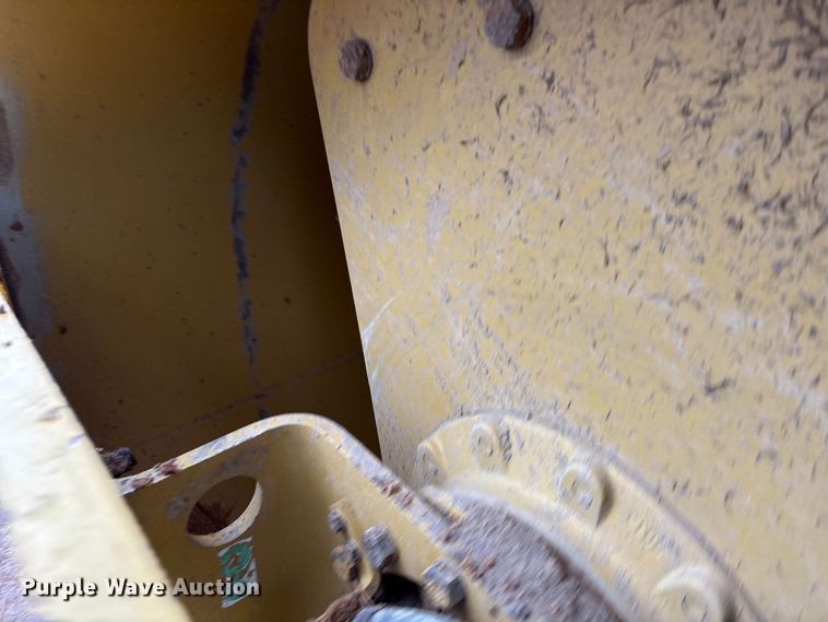 image for item EU7101 2020 Caterpillar CS54B single drum vibratory roller