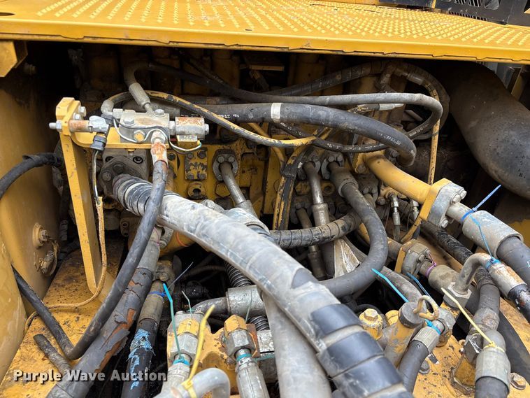 image for item EU7102 2010 Caterpillar 345D L excavator