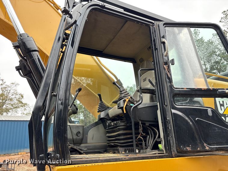 image for item EU7102 2010 Caterpillar 345D L excavator