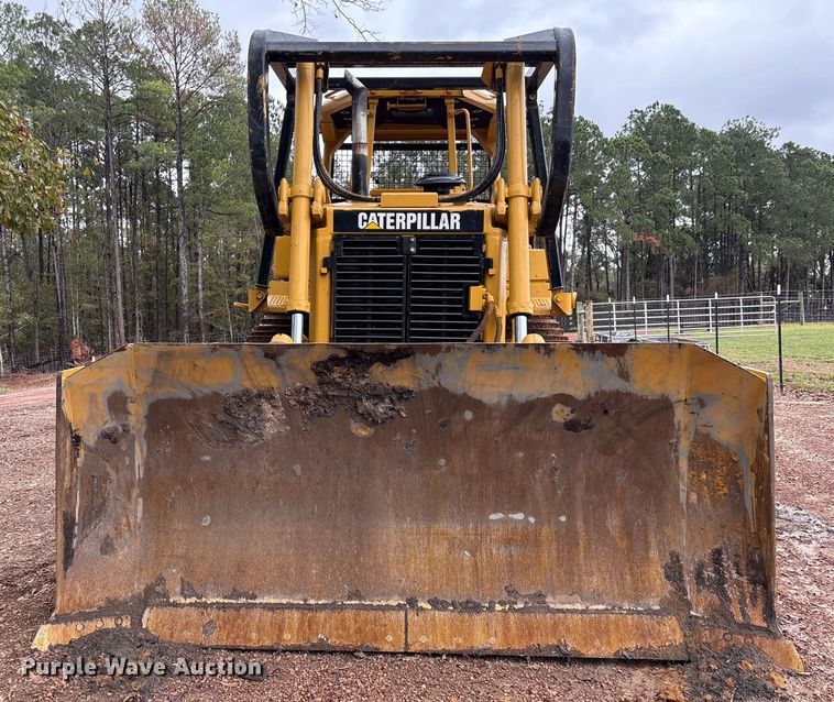 image for item EU7103 1989 Caterpillar D6H dozer