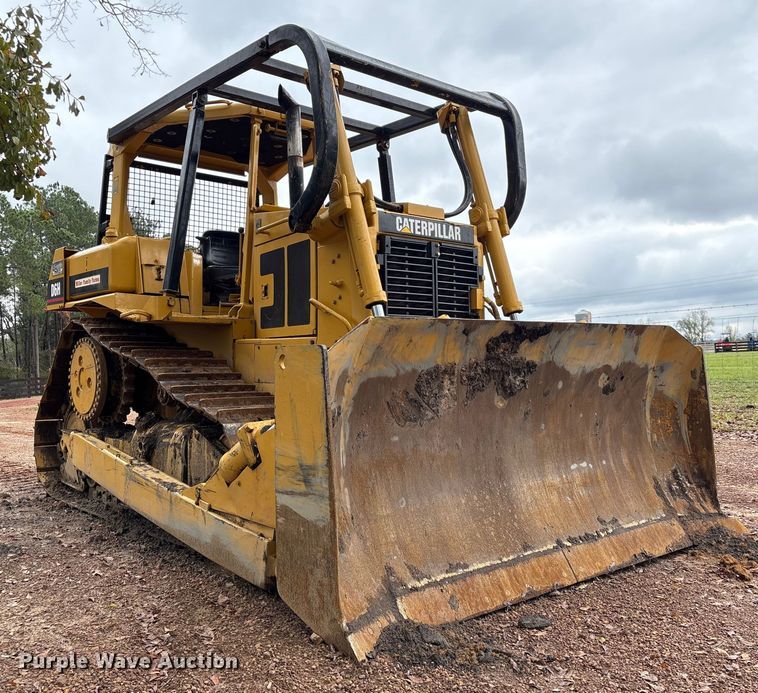 image for item EU7103 1989 Caterpillar D6H dozer