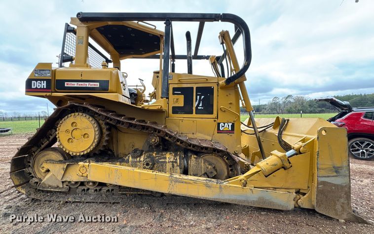 image for item EU7103 1989 Caterpillar D6H dozer