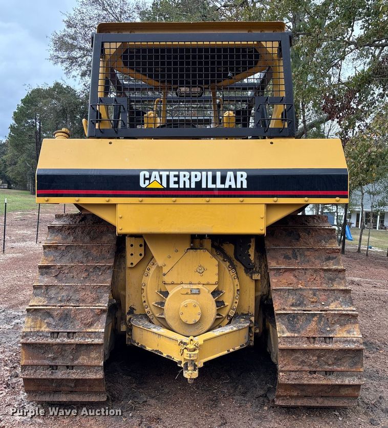 image for item EU7103 1989 Caterpillar D6H dozer