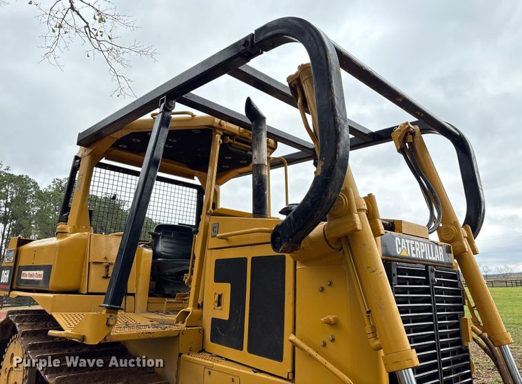 image for item EU7103 1989 Caterpillar D6H dozer