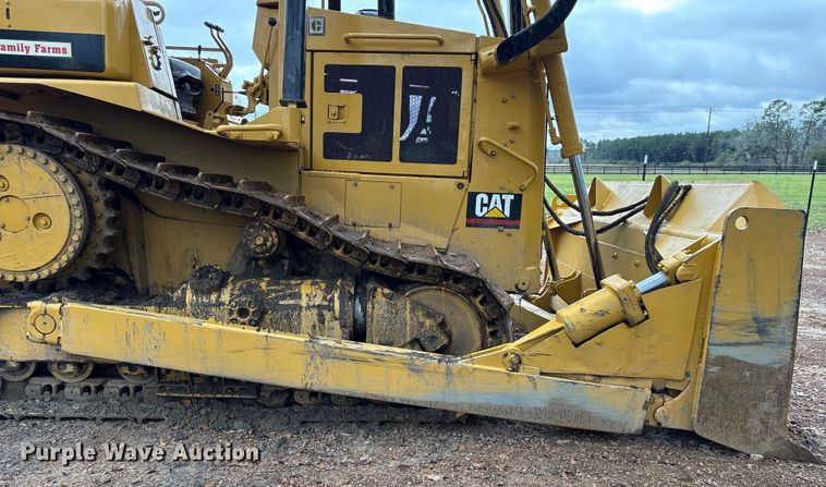 image for item EU7103 1989 Caterpillar D6H dozer