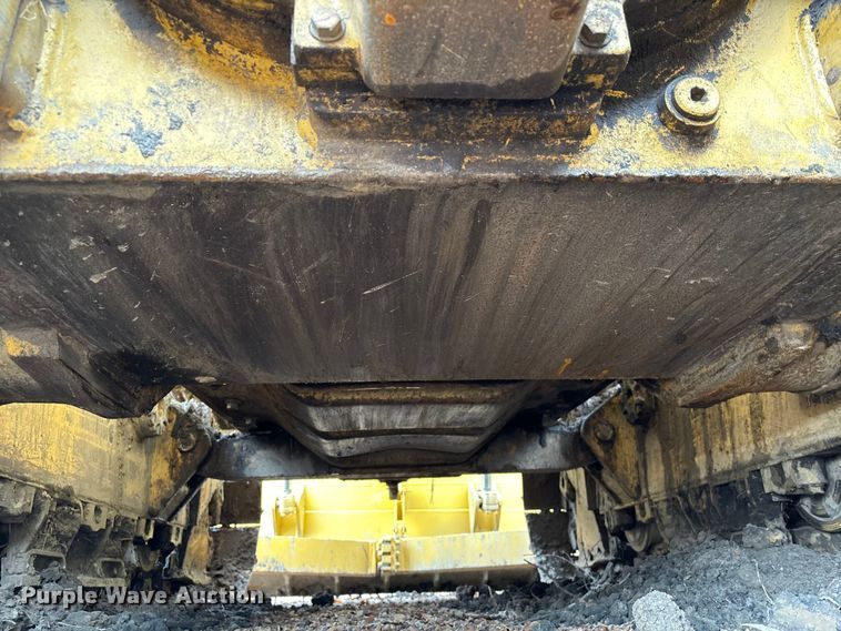 image for item EU7103 1989 Caterpillar D6H dozer