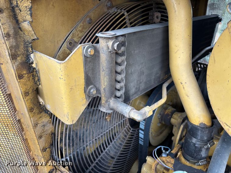 image for item EU7103 1989 Caterpillar D6H dozer