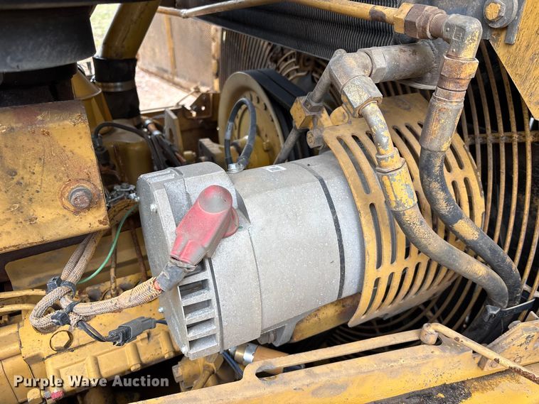 image for item EU7103 1989 Caterpillar D6H dozer
