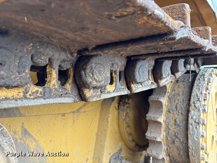 image for item EU7103 1989 Caterpillar D6H dozer