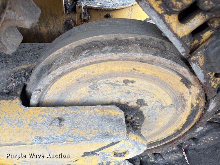 image for item EU7103 1989 Caterpillar D6H dozer