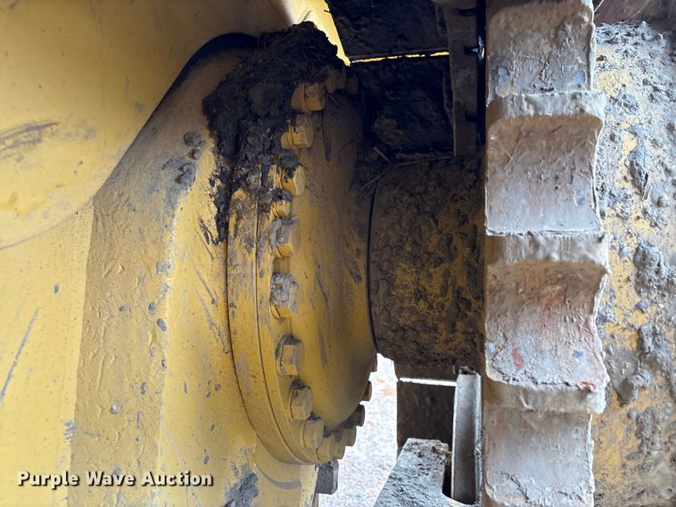 image for item EU7103 1989 Caterpillar D6H dozer