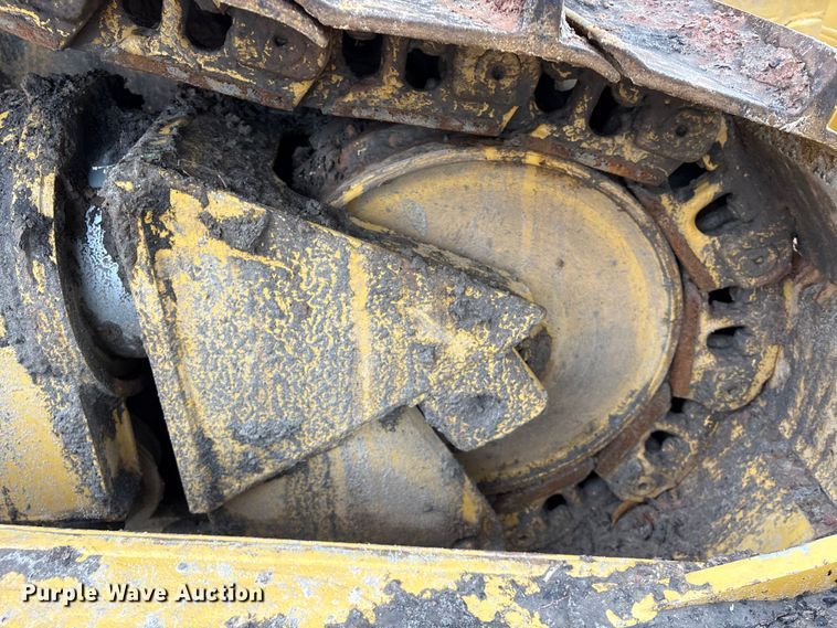 image for item EU7103 1989 Caterpillar D6H dozer