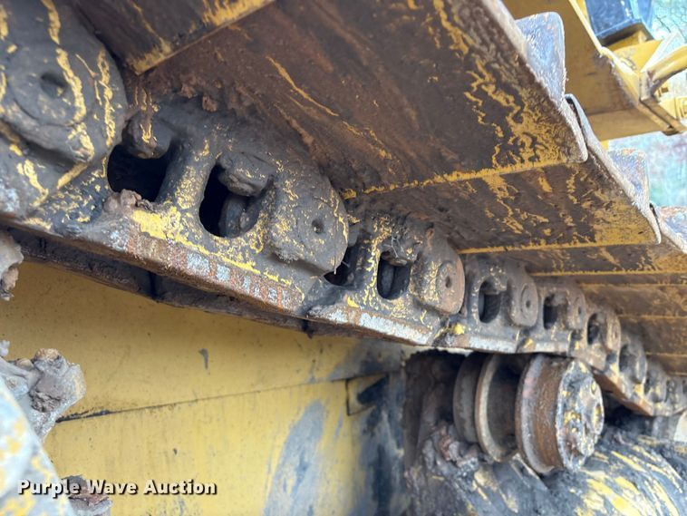 image for item EU7103 1989 Caterpillar D6H dozer