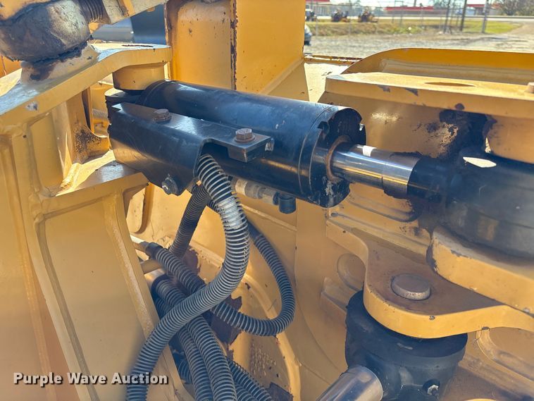 image for item EU7104 2019 Caterpillar D3K2 LGP dozer