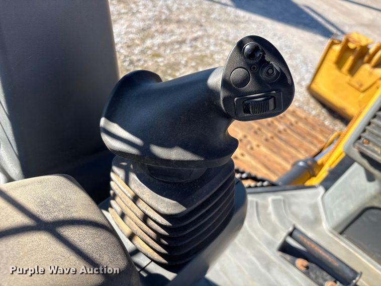 image for item EU7104 2019 Caterpillar D3K2 LGP dozer