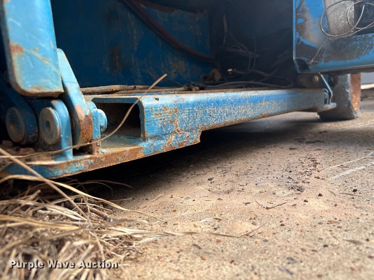 image for item EU7126 2000 Genie GS-1930 scissor lift