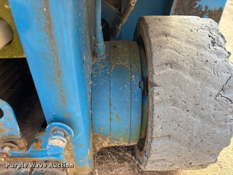 image for item EU7126 2000 Genie GS-1930 scissor lift