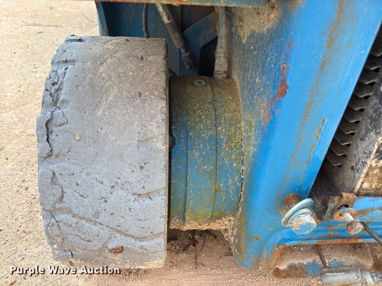 image for item EU7126 2000 Genie GS-1930 scissor lift