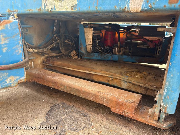 image for item EU7126 2000 Genie GS-1930 scissor lift