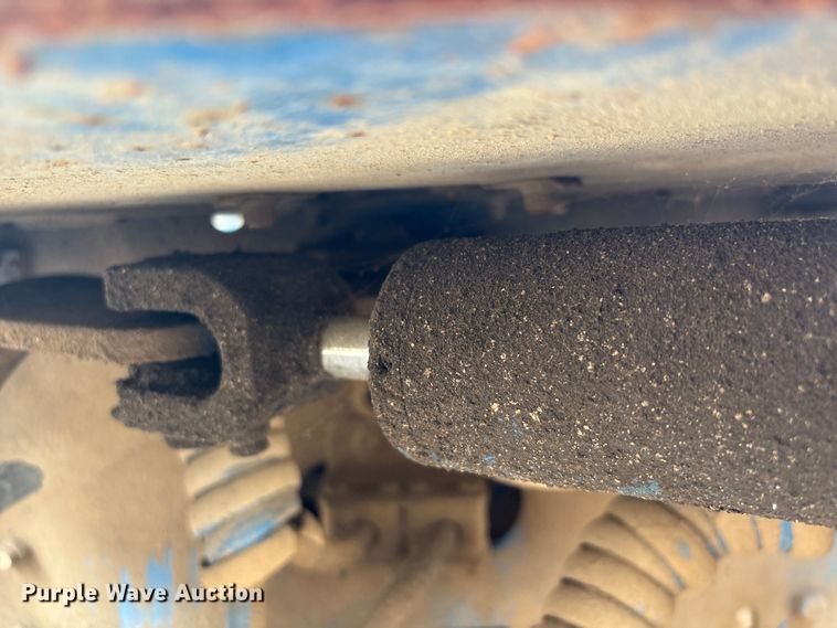 image for item EU7126 2000 Genie GS-1930 scissor lift