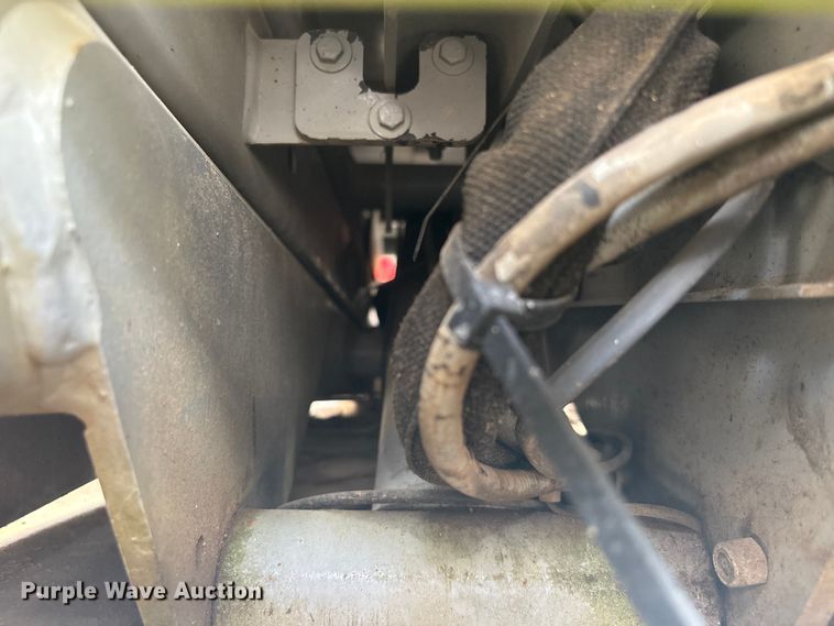 image for item EU7126 2000 Genie GS-1930 scissor lift