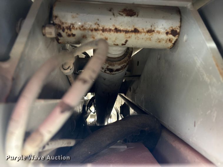 image for item EU7126 2000 Genie GS-1930 scissor lift