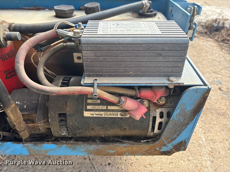 image for item EU7126 2000 Genie GS-1930 scissor lift