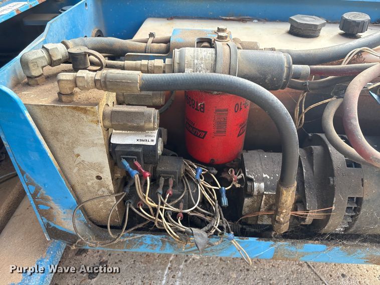 image for item EU7126 2000 Genie GS-1930 scissor lift