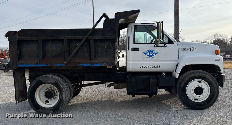 image for item EV3324 1992 GMC TopKick dump truck