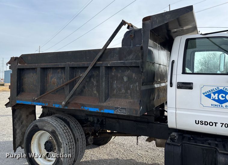 image for item EV3324 1992 GMC TopKick dump truck