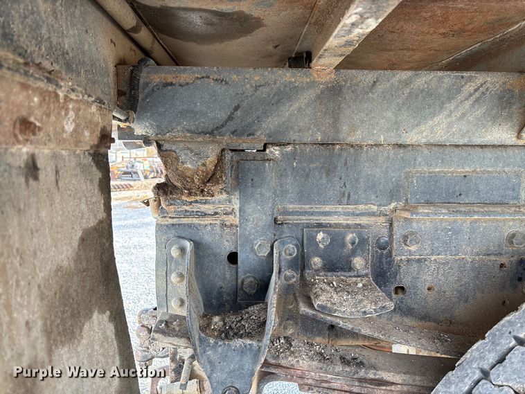 image for item EV3324 1992 GMC TopKick dump truck