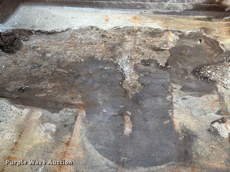 image for item EV3324 1992 GMC TopKick dump truck