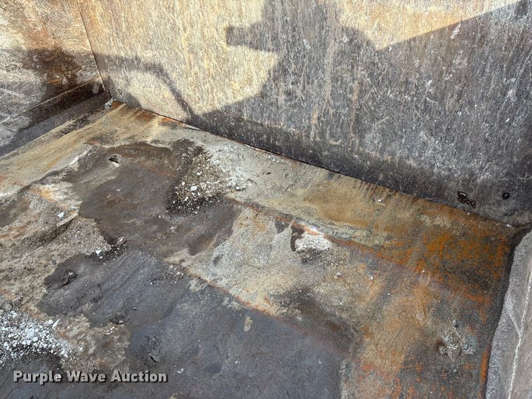 image for item EV3324 1992 GMC TopKick dump truck