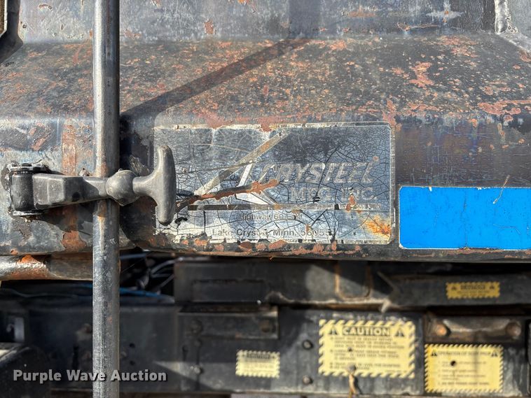 image for item EV3324 1992 GMC TopKick dump truck