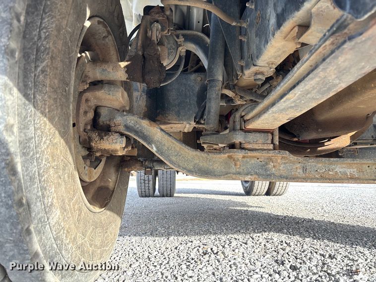 image for item EV3324 1992 GMC TopKick dump truck