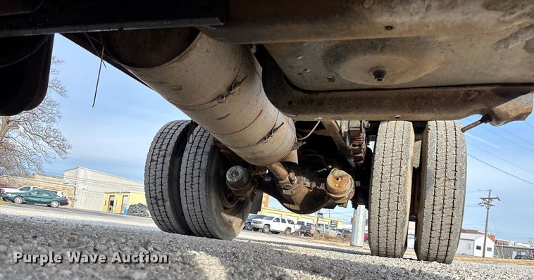 image for item EV3324 1992 GMC TopKick dump truck