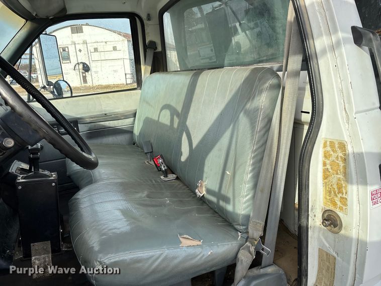 image for item EV3324 1992 GMC TopKick dump truck