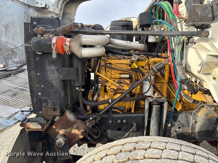 image for item EV3324 1992 GMC TopKick dump truck