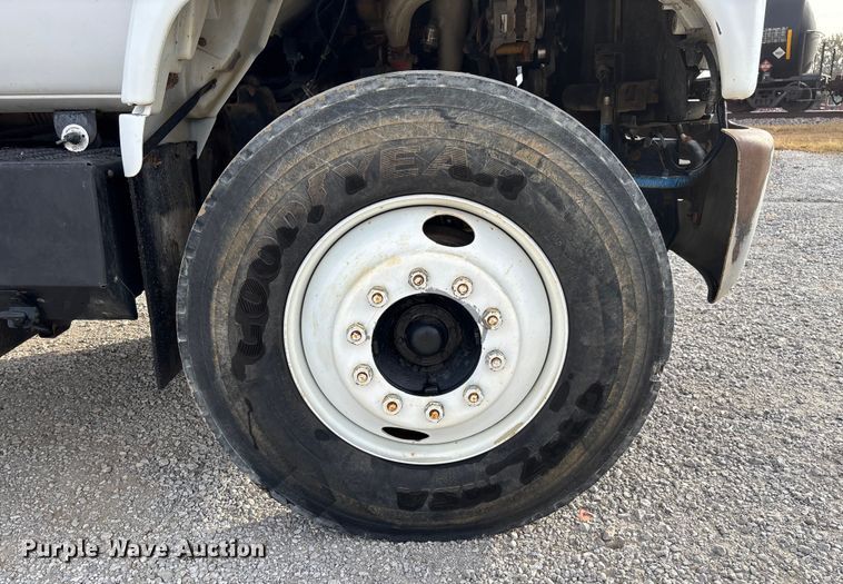 image for item EV3324 1992 GMC TopKick dump truck