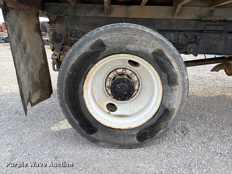 image for item EV3324 1992 GMC TopKick dump truck