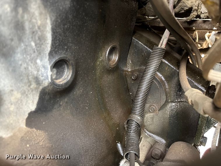 image for item EV3325 1990 International 4900 dump truck