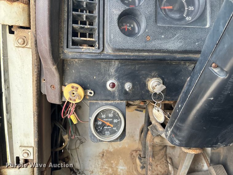 image for item EV3326 1985 International 1954 dump truck